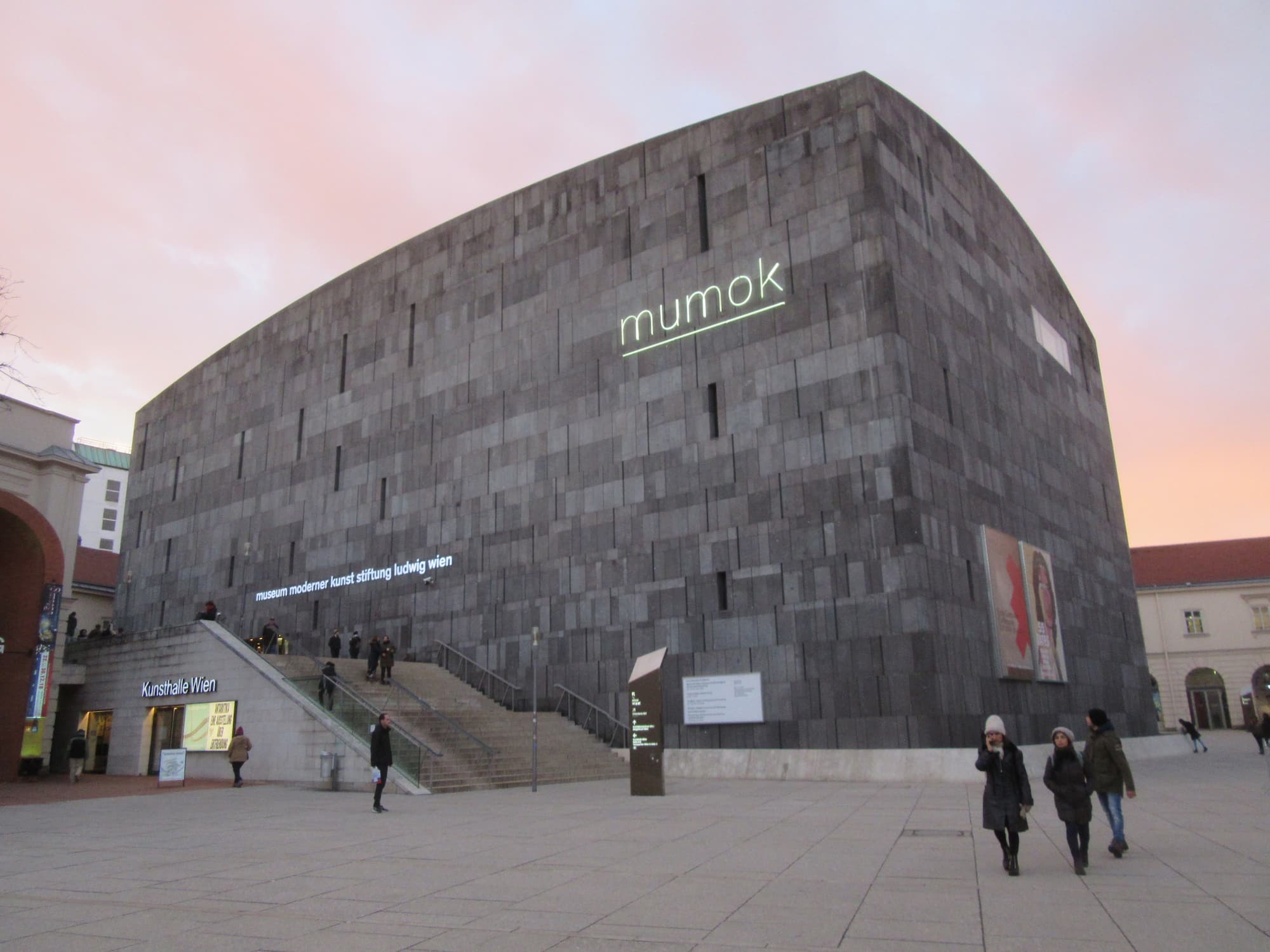 ウィーンで現代アートを見るなら、MUMOK（ウィーン・ルートヴィヒ財団近代美術館）